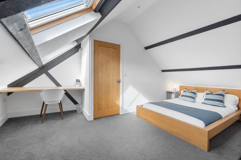 1A The Courtyard, Exeter Apartment Екстериор снимка