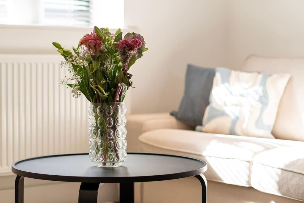 1A The Courtyard, Exeter Apartment Екстериор снимка